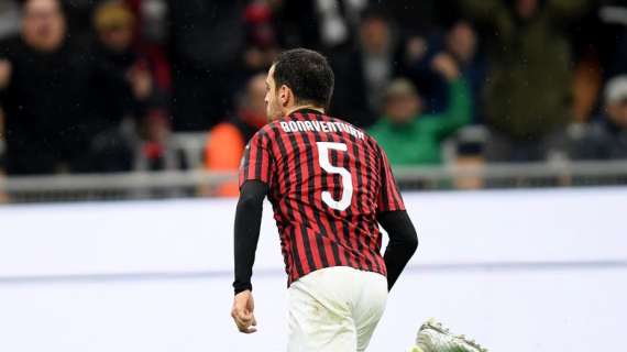 Gazzetta - Milan, la rinascita di Bonaventura: ora si profila un super ballottaggio con Calhanoglu