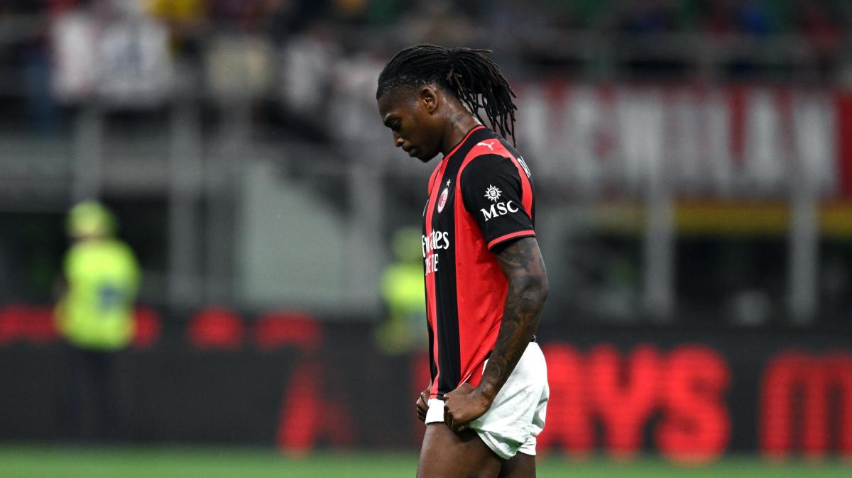 Milan, Leao, Galatasaray e una partita a poker che rischia di andare lunga