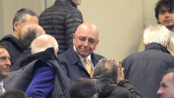 Casa Milan, Galliani: "Ingeneroso il paragone Berlusconi-Farina, rinforzeremo la squadra nel mercato estivo"