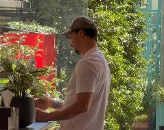 VIDEO MN - Zlatan Ibrahimovic ha lasciato l'hotel dopo aver incontrato Cardinale