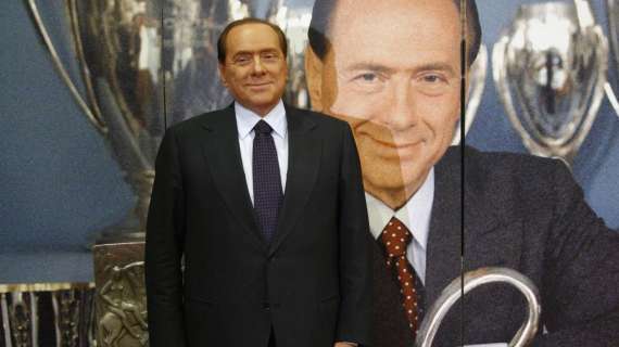 La promessa di Berlusconi: "Arricchiremo ancora la rosa, pescheremo in Sudamerica"