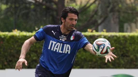 Buffon su Balotelli: "L'esclusione? Forse non era al meglio..."