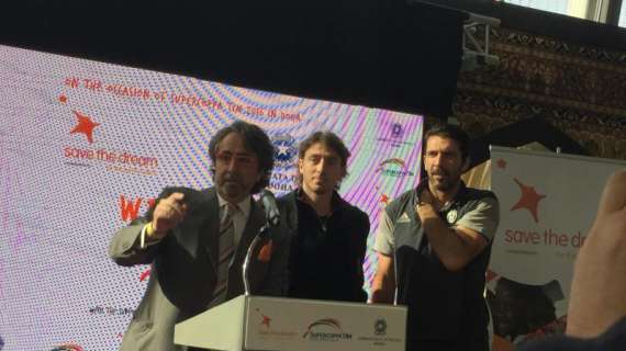 MN - Montolivo: "Speriamo che domani finisca diversamente dalla Coppa Italia"