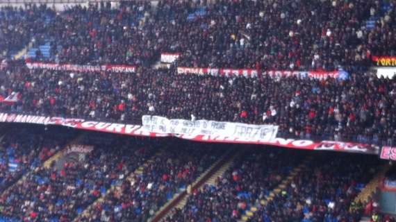 FOTO - Il "grazie" della Curva Sud a Pippo Inzaghi