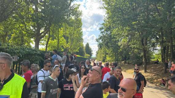 MN - Meno di un'ora all'allenamento a porte aperte: ci sono i primi tifosi