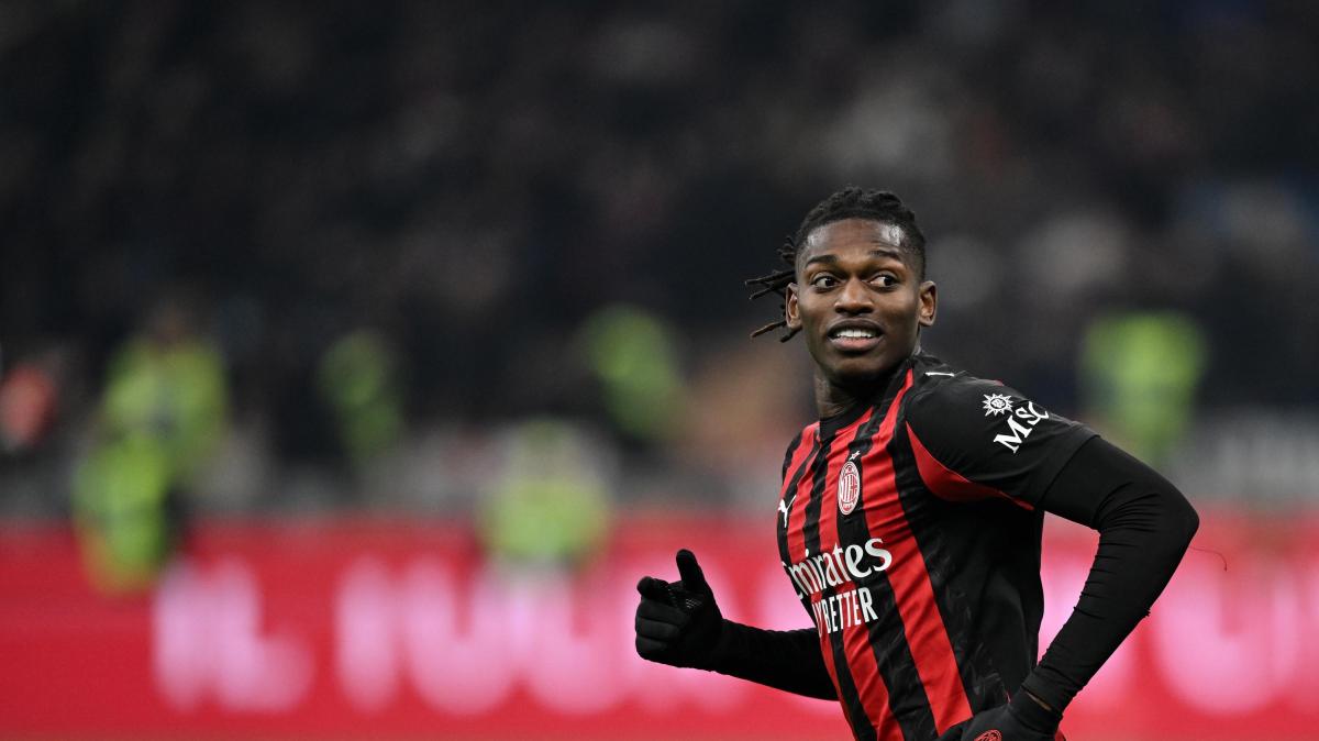 Leao segna nel recupero e corre ad esultare con Fofana: il bel gesto di Rafa per consolare il compagno