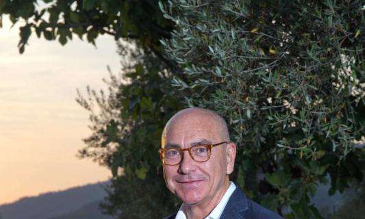 Bucchioni: "Milan, si aspetta la decisione di Berlusconi ma il consiglio di famiglia ha deciso di vendere. Niente ritorno di Ibra"