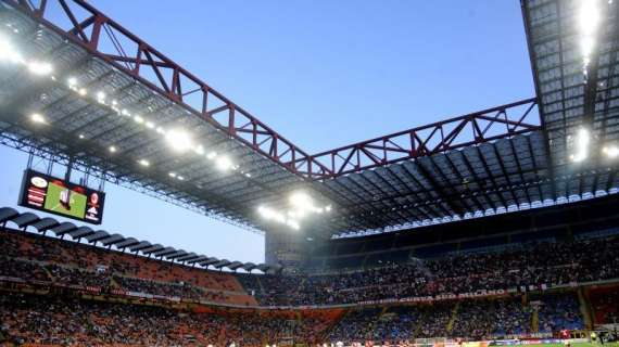 Milan-Napoli, a fine primo tempo la Curva Sud canta “tirate fuori i c****”