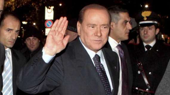 Berlusconi a 360°: "Non siamo inferiori al Barça. Pato deve giocare più vicino alla porta mentre Tevez..."