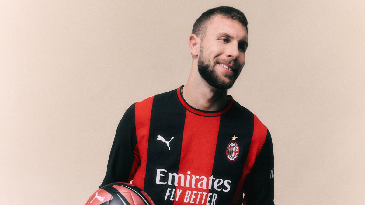 Il Milan lancia il nuovo Home Kit: la photogallery con le immagini più belle