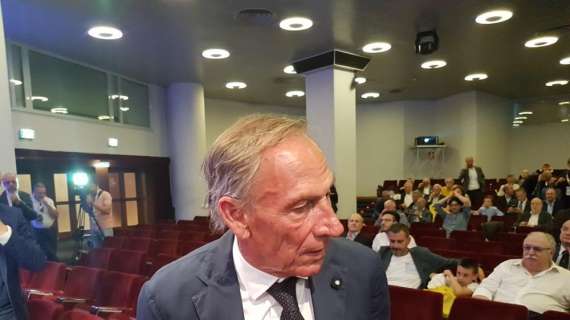 Zeman: "Senza il pubblico, il calcio non ha senso. In campo più rischio che nelle scuole"