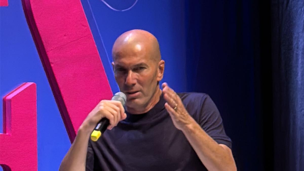 Zidane: “Modric, Kroos, Benzema: si allenavano per un’ora e mezza e non perdevano mai palla”
