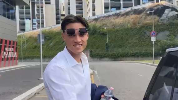 VIDEO MN - Ricci dopo la firma: "Sono contentissimo. Forza Milan!"