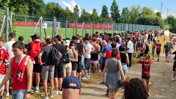 MN - Raduno a Milanello, presenti circa 2000 tifosi