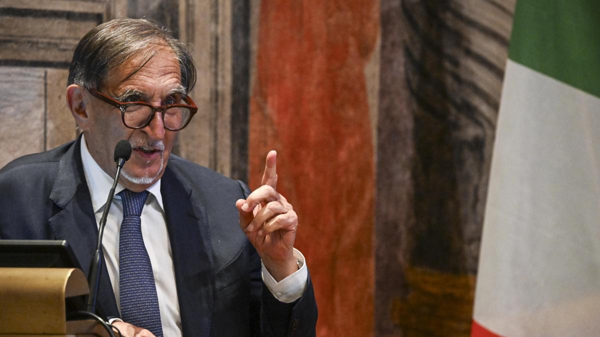 L'Italia Under 17 neo lauretasi campione d'Europa ricevuta da La Russa in Senato
