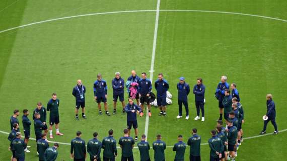 Europei: applausi e cori degli italiani a Monaco agli azzurri