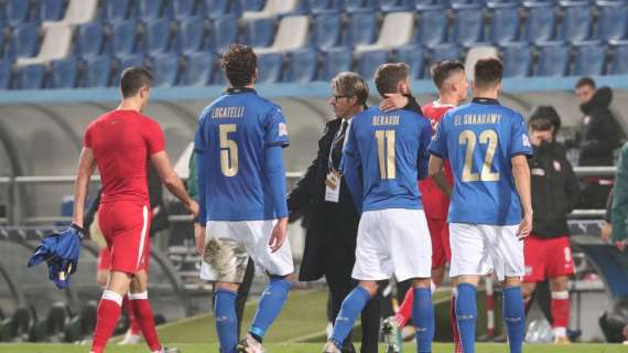 Calcio: Azzurri; Prima trasferta senza ct e senza inviati