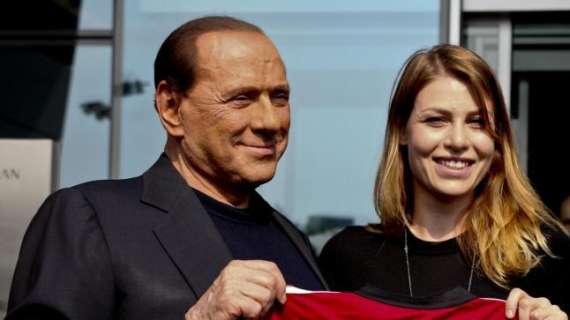 Berlusconi, colloquio con la squadra nella sala del camino