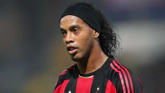 Ronaldinho annuncia il suo trasferimento in Turchia