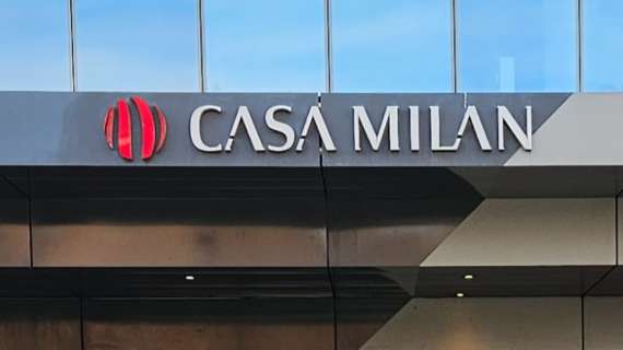 Gazzetta: "Il Milan accelera. Athekame a destra, in attacco Hojlund se salta Vlahovic"
