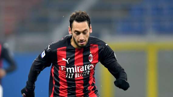 Pagelle Gazzetta - Theo super, sentenza Calhanoglu, male Leao
