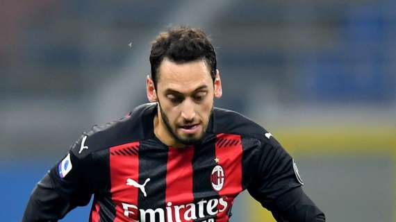 Calhanoglu indisponibile per quattro gare di fila: al Milan non era mai successo