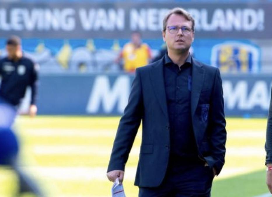Se Rangnick dovesse accettare il Milan il direttore sportivo potrebbe essere Johannes Spors, ex Genoa