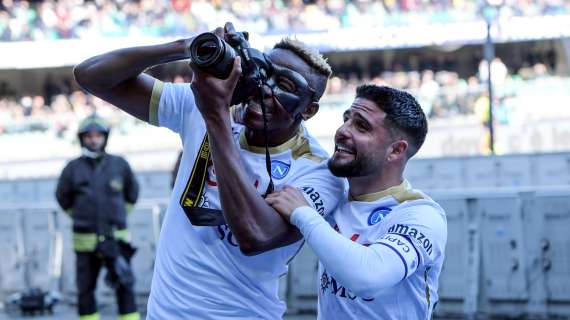 Serie A, il Napoli resta in scia del Milan: 2-1 al Verona