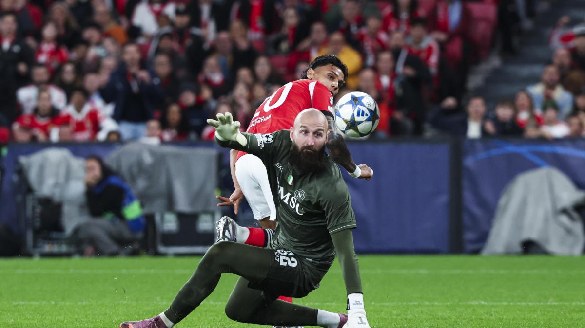 Il Napoli ora rischia anche i playoff: 7 punti, 23esimo in classifica a +1 sulla zona a eliminazione diretta