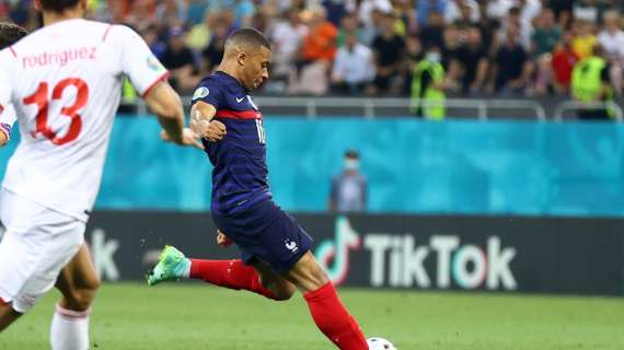 Europei, delusione Mbappe: "Ho fallito, bisogna rialzarsi"