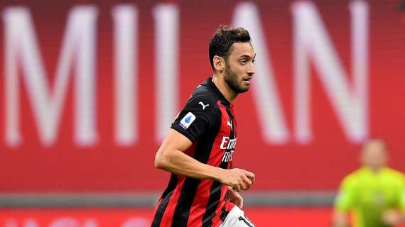 Calhanoglu si allena a Milanello: "First step"