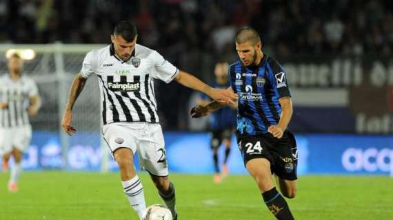 Petagna, gol e assist nel 3-1 dell'Ascoli sul Pescara