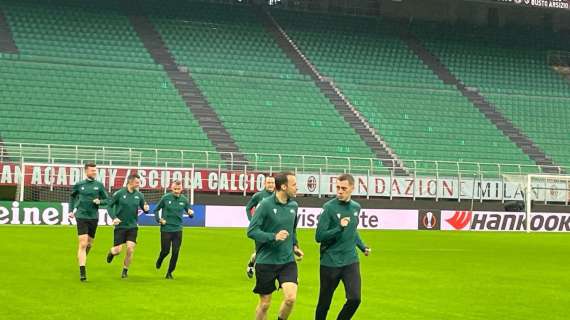 FOTO MN - Turpin e squadra arbitrale si allenano a San Siro alla vigilia di Milan-Roma