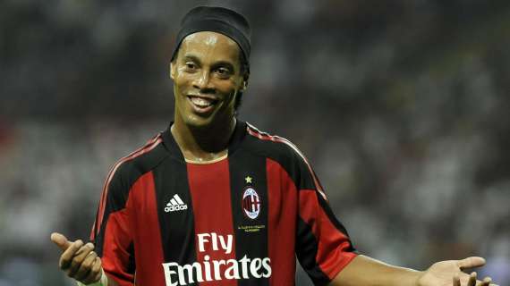Ronaldinho: "Un sogno giocare con la maglia del Milan. Ora sta tornando a essere quella squadra in cui ho giocato"