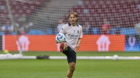 Per Tuttosport l'arrivo di Modric "è questione di ore". Luka potrebbe essere capitano