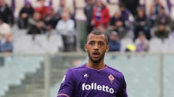 Fiorentina, problemi muscolari per Vitor Hugo in amichevole: a rischio per il Napoli