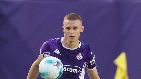 Fiorentina, nulla di grave per Comuzzo: problema allo stomaco per il difensore