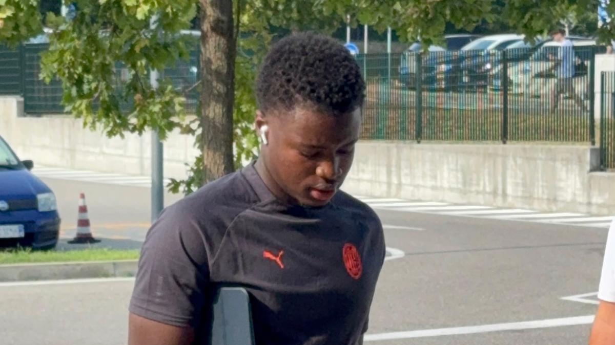 Alpha smentisce Alfa, allontana Leao e fa fuori Nkunku. Ora il Milan deve decidere cosa fare di Cisse