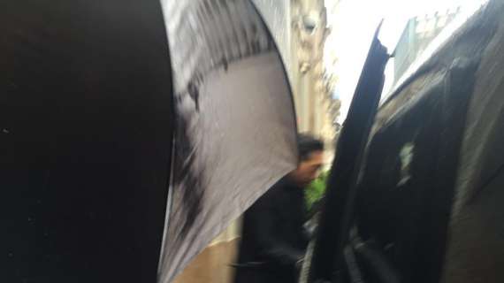 FOTO MN - Milano, Bee Taechaubol ha appena lasciato l'hotel
