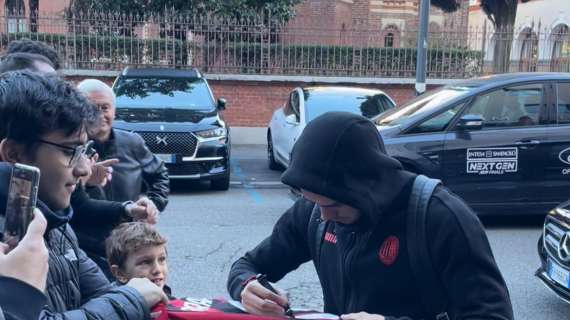VIDEO MN - L'arrivo dei giocatori in albergo per il ritiro in vista dello Spezia