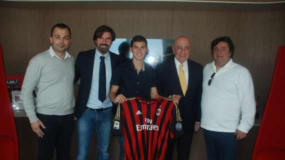 ESCLUSIVA MN - Raiola: "Il Milan punta molto su La Ferrara, per Galliani potrebbe essere il futuro dell’attacco con Modic e Mastour"