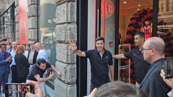 VIDEO MN - Fonseca all'apertura del nuovo Milan Store in via Dante