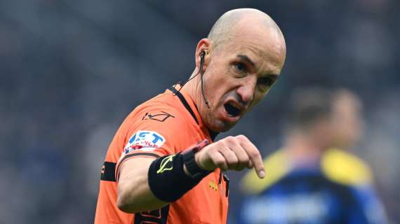 “C’è a terra qualcuno, ma fischia santo cielo!” Questo il discusso dialogo VAR in Inter-Verona