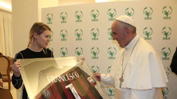 FOTO - Barbara Berlusconi ricevuta oggi da Papa Francesco