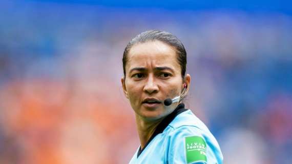 Mondiale per club, designati gli arbitri: ci sono tre donne