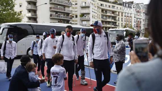 Coronavirus: PSG denuncia due casi sospetti fra i calciatori