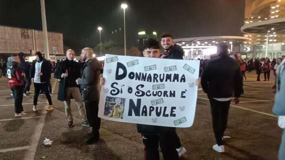 San Siro, cartellone contro Donnarumma: “Sei la vergogna di Napoli”