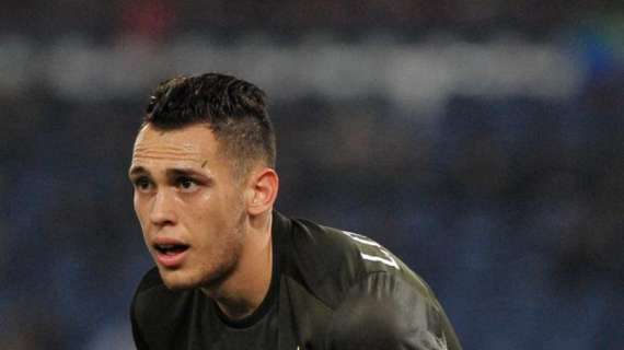 Ocampos: "Un saluto ai tifosi del Milan. In questi momenti difficili, forza!"
