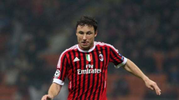 IL 2011 DI VAN BOMMEL - Da sostituto a insostituibile: l'olandese d'acciaio che ha blindato il Milan