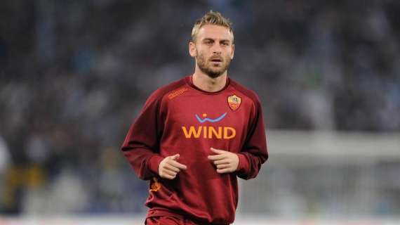 Sabatini blinda De Rossi: "Ha offerte importanti, ma resterà alla Roma"